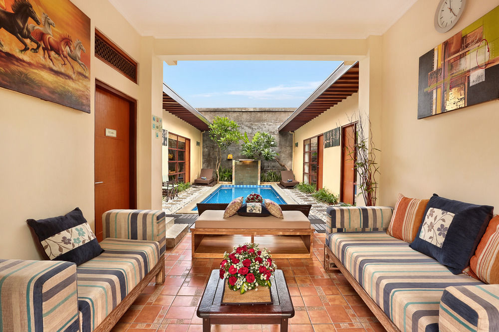 The Vie Villa Legian Εξωτερικό φωτογραφία